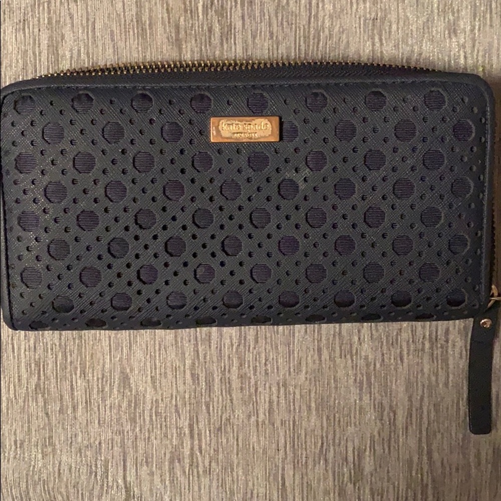 ♠️ Navy Blue Kate Spade Wallet ♠️